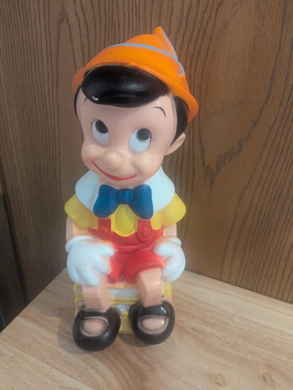 Vintage Coin Bank Pinocchio Sitting on Books 70s Walt Disney Productions 12" - Picture 2 of 10